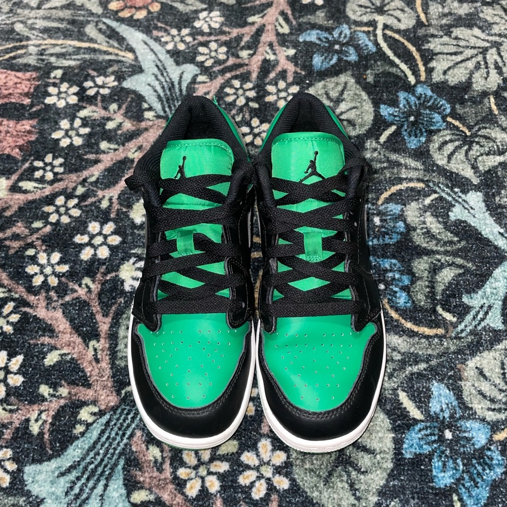 Jordan 1 Low Lucky Green